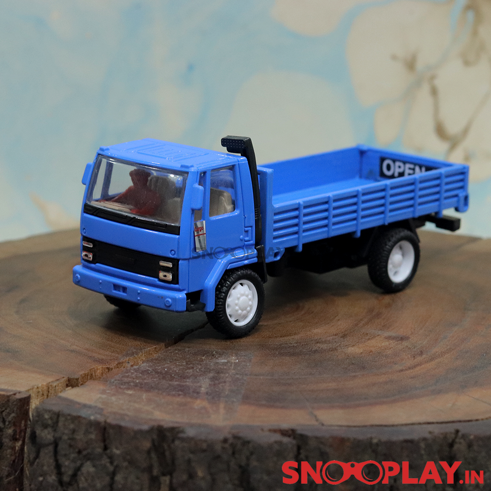 Centy Cargo Truck Pullback Toy Truck (1-4 Years) | Assorted Colors